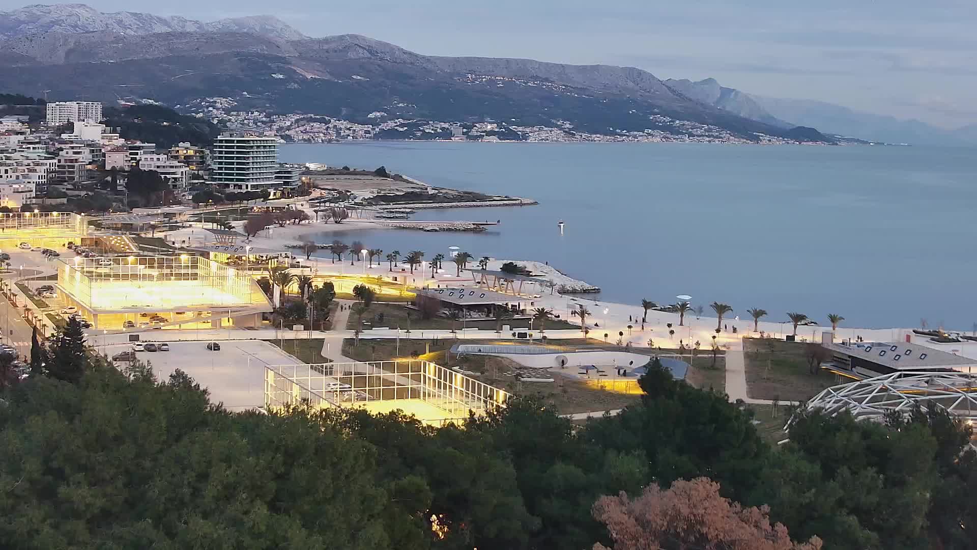 Plage Žnjan et installations sportives – Split