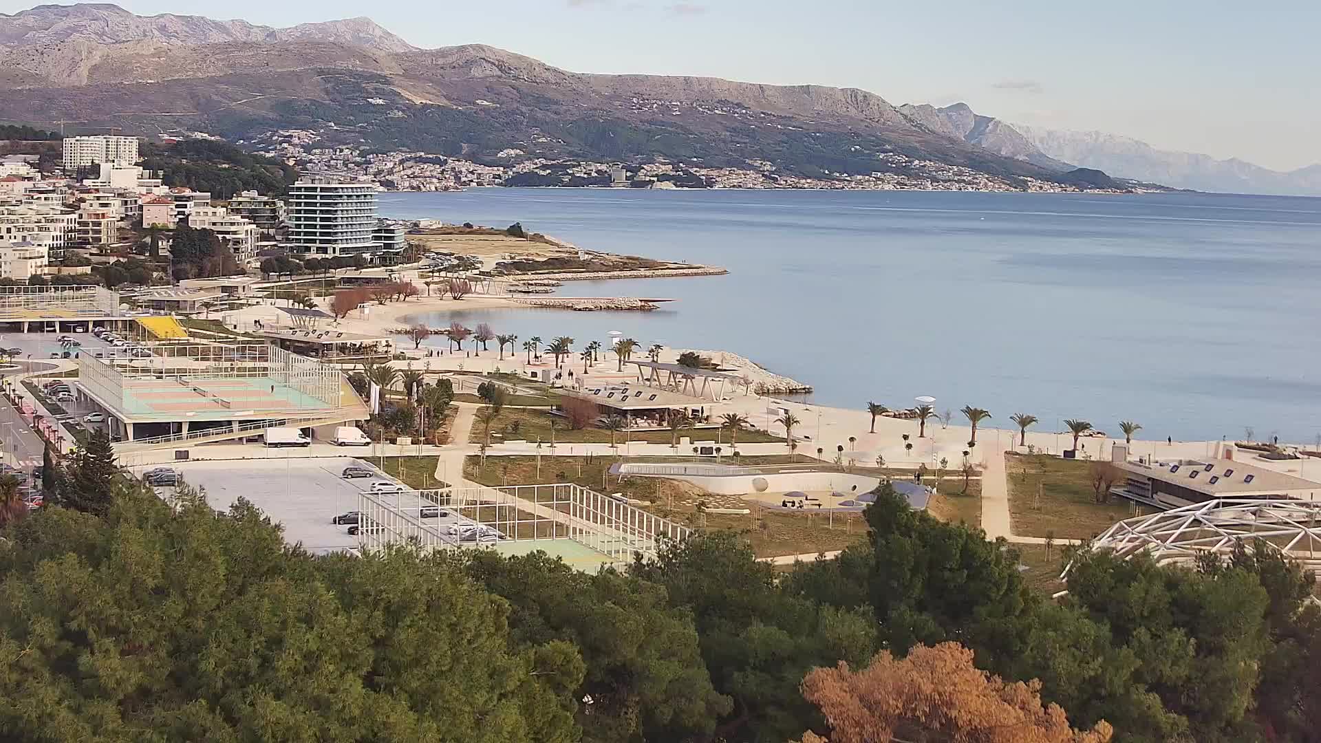 Playa Žnjan e instalaciones deportivas – Split
