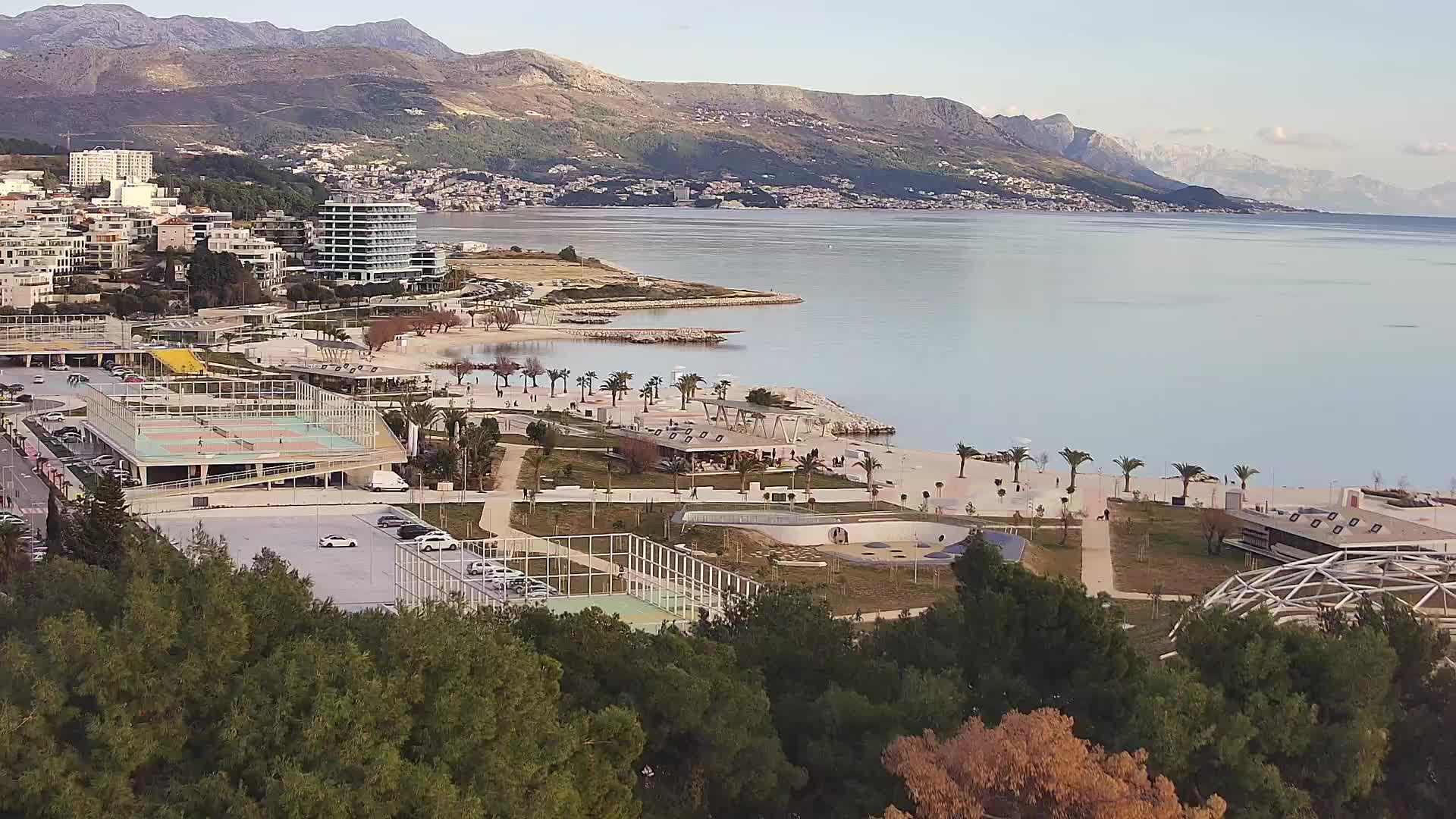 Plaža Žnjan in športni objekti – Split