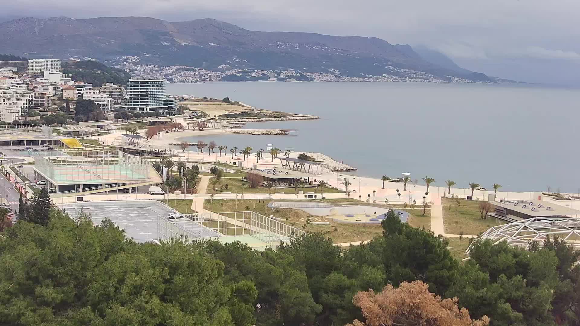 Plaža Žnjan in športni objekti – Split