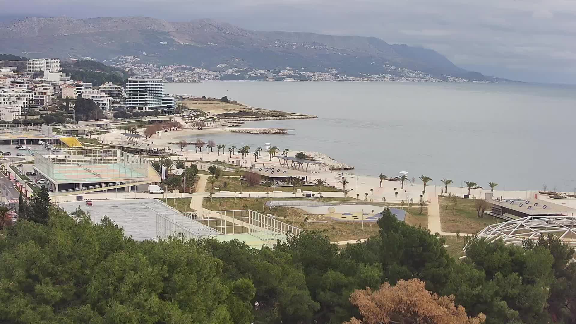 Plage Žnjan et installations sportives – Split