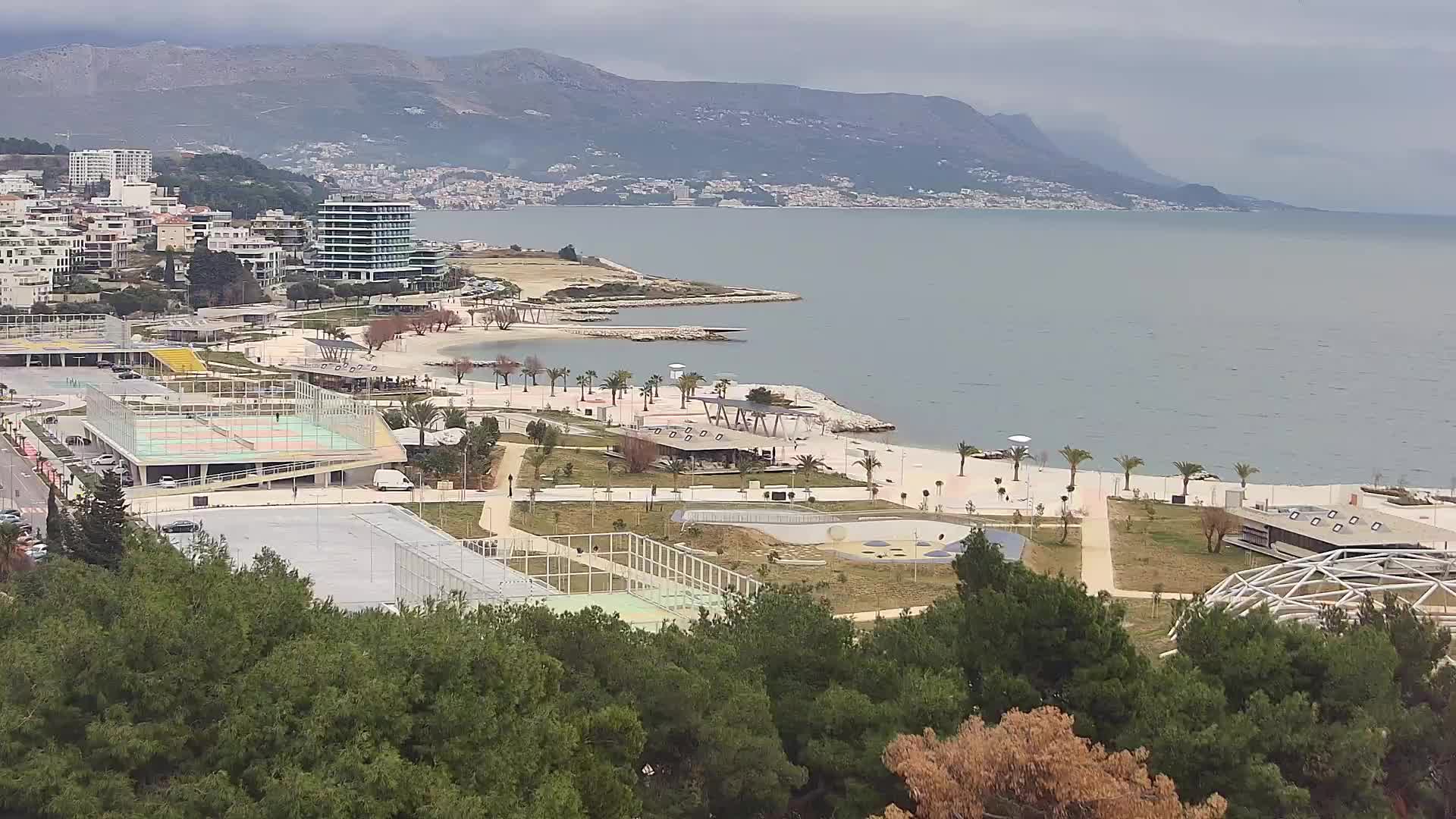 Plage Žnjan et installations sportives – Split