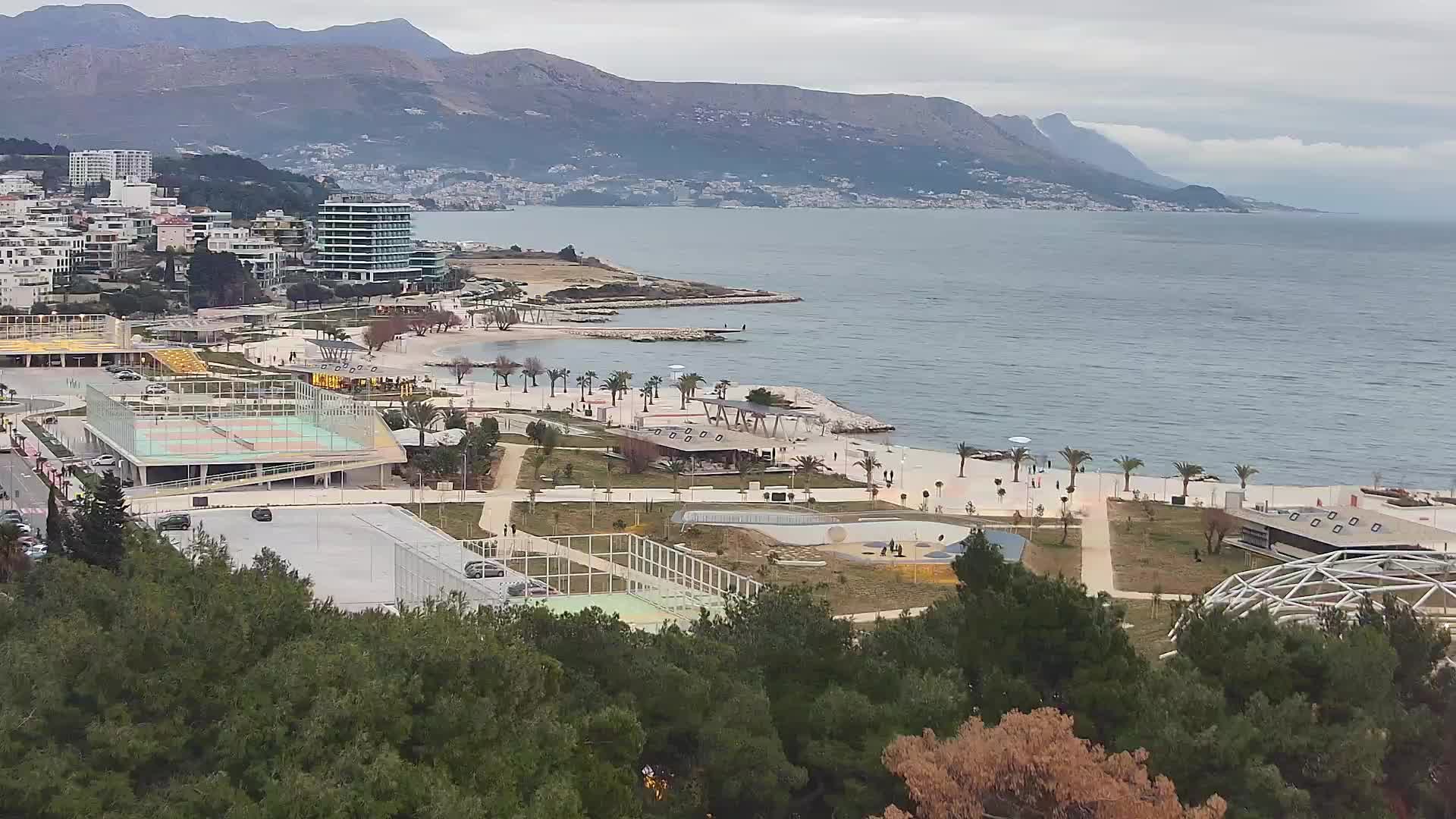 Plage Žnjan et installations sportives – Split