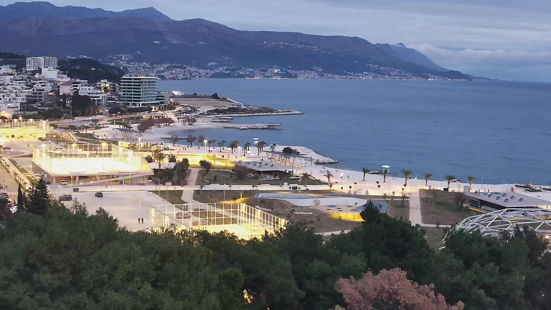 Playa Žnjan e instalaciones deportivas – Split