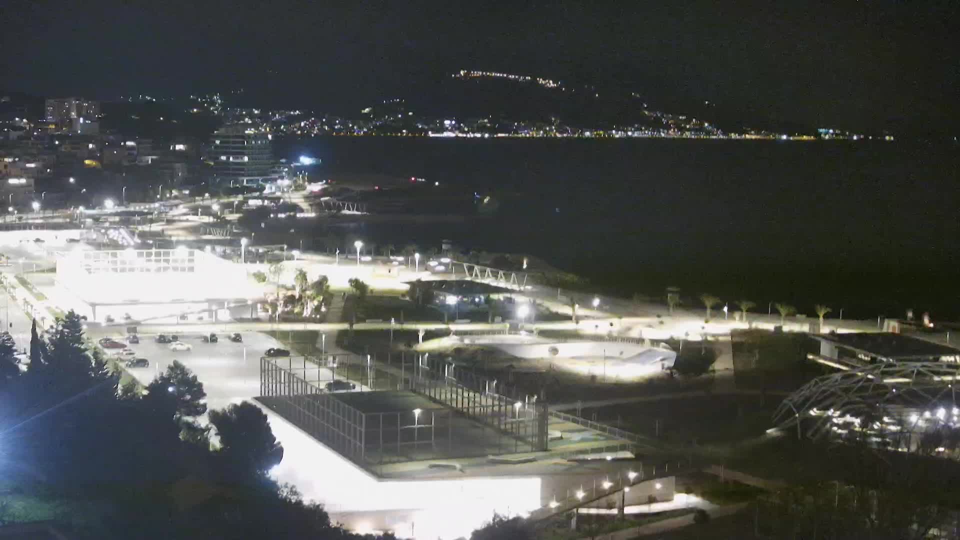 Plaža Žnjan in športni objekti – Split