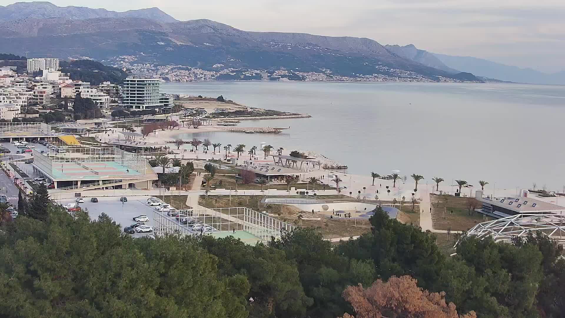 Playa Žnjan e instalaciones deportivas – Split