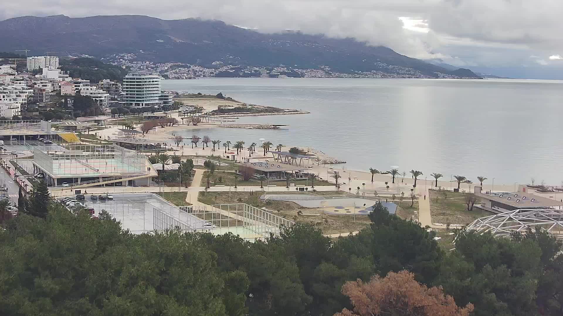Plaža Žnjan in športni objekti – Split
