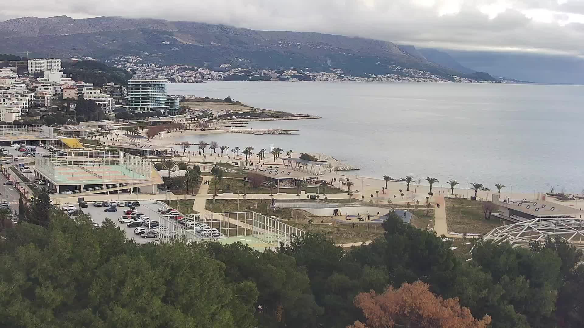 Plaža Žnjan in športni objekti – Split
