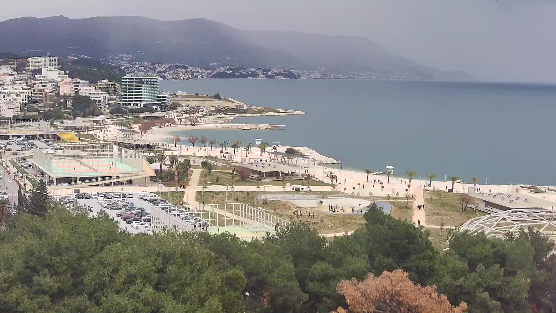 Plaža Žnjan in športni objekti – Split