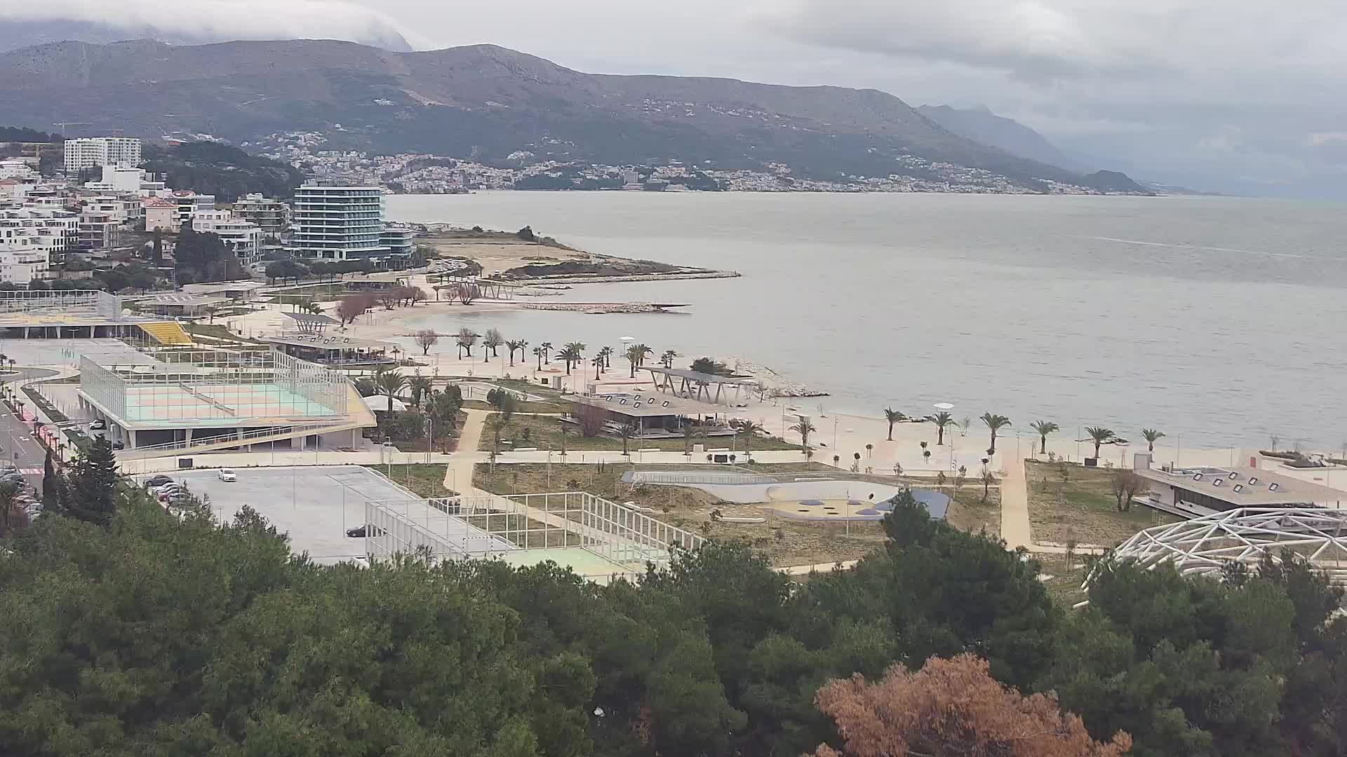 Plaža Žnjan in športni objekti – Split