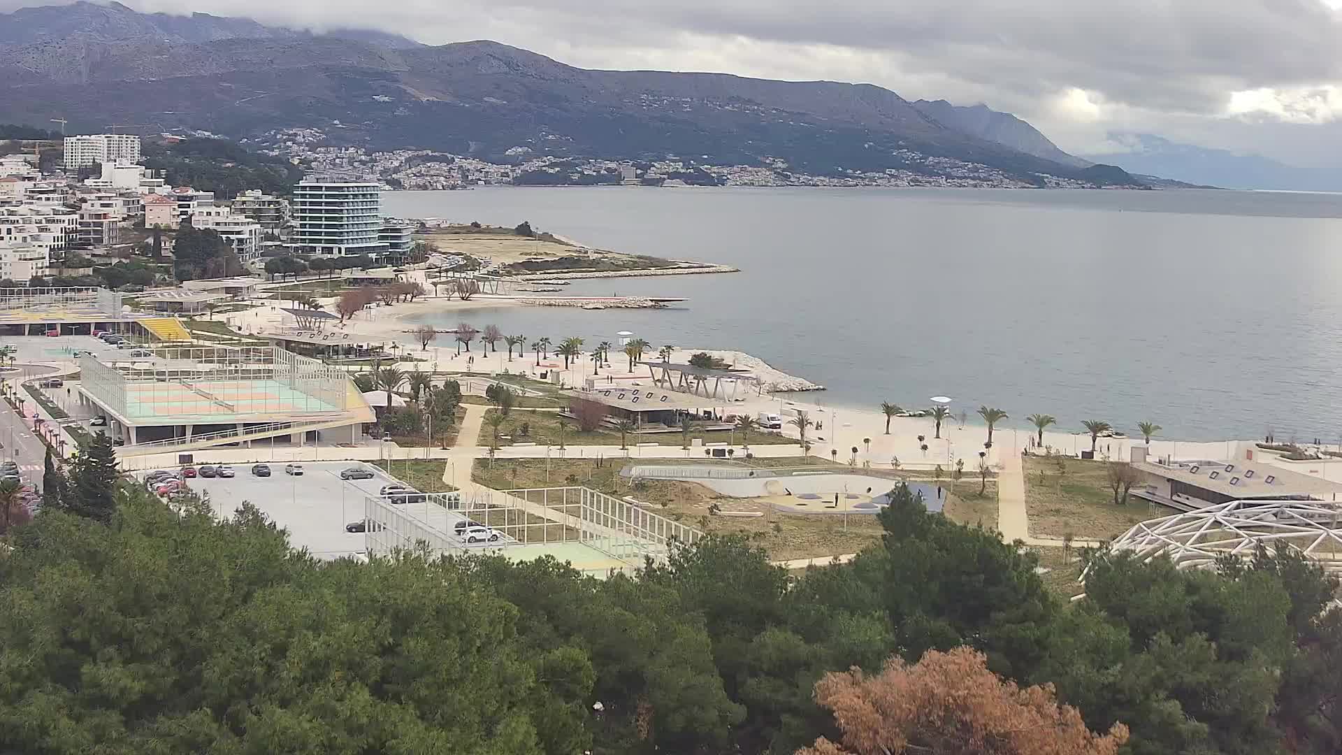 Plage Žnjan et installations sportives – Split
