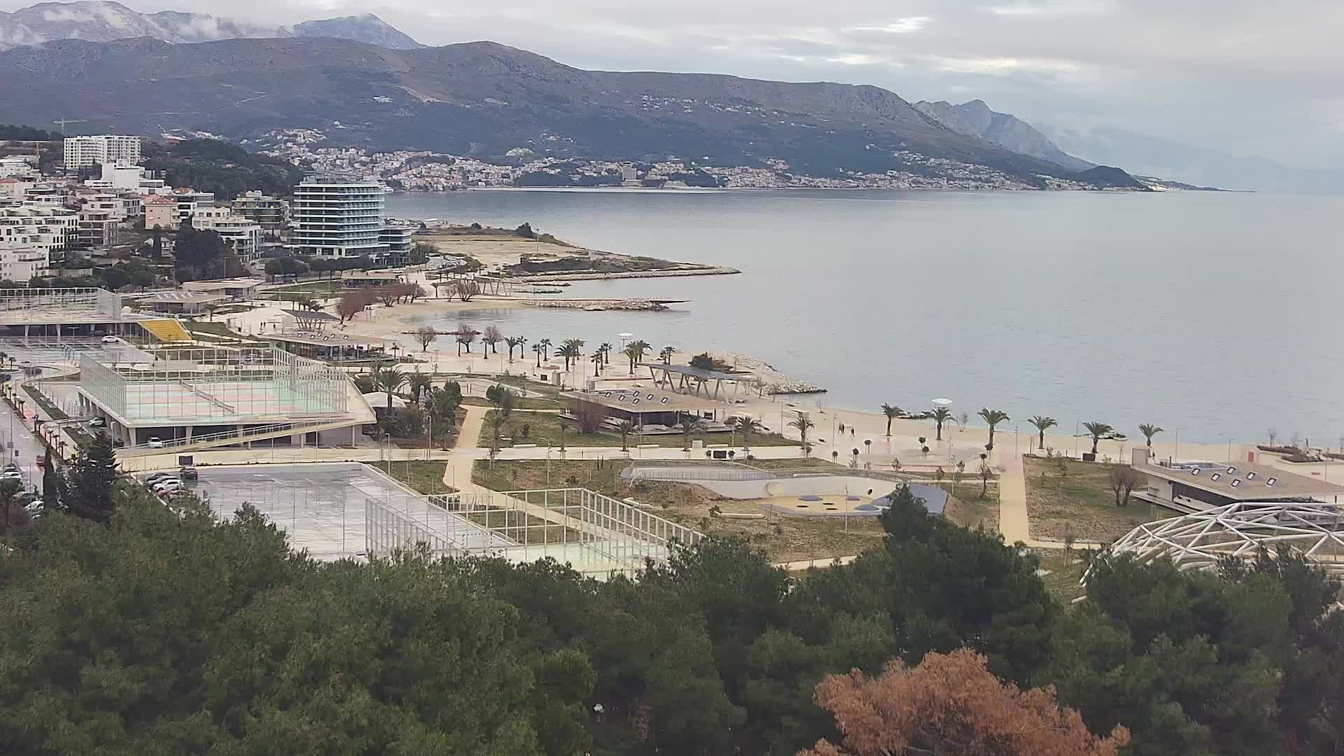 Playa Žnjan e instalaciones deportivas – Split