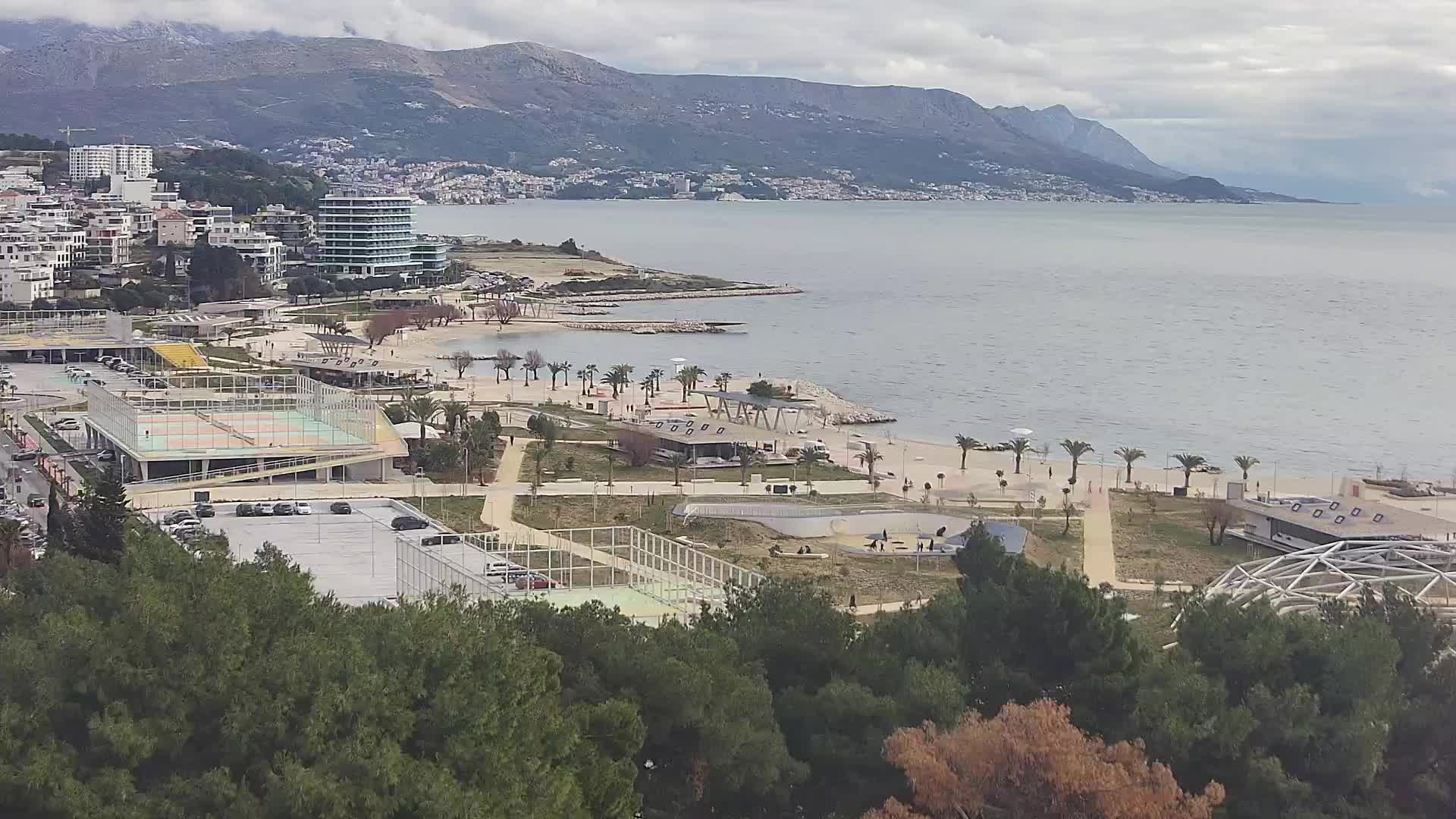 Playa Žnjan e instalaciones deportivas – Split