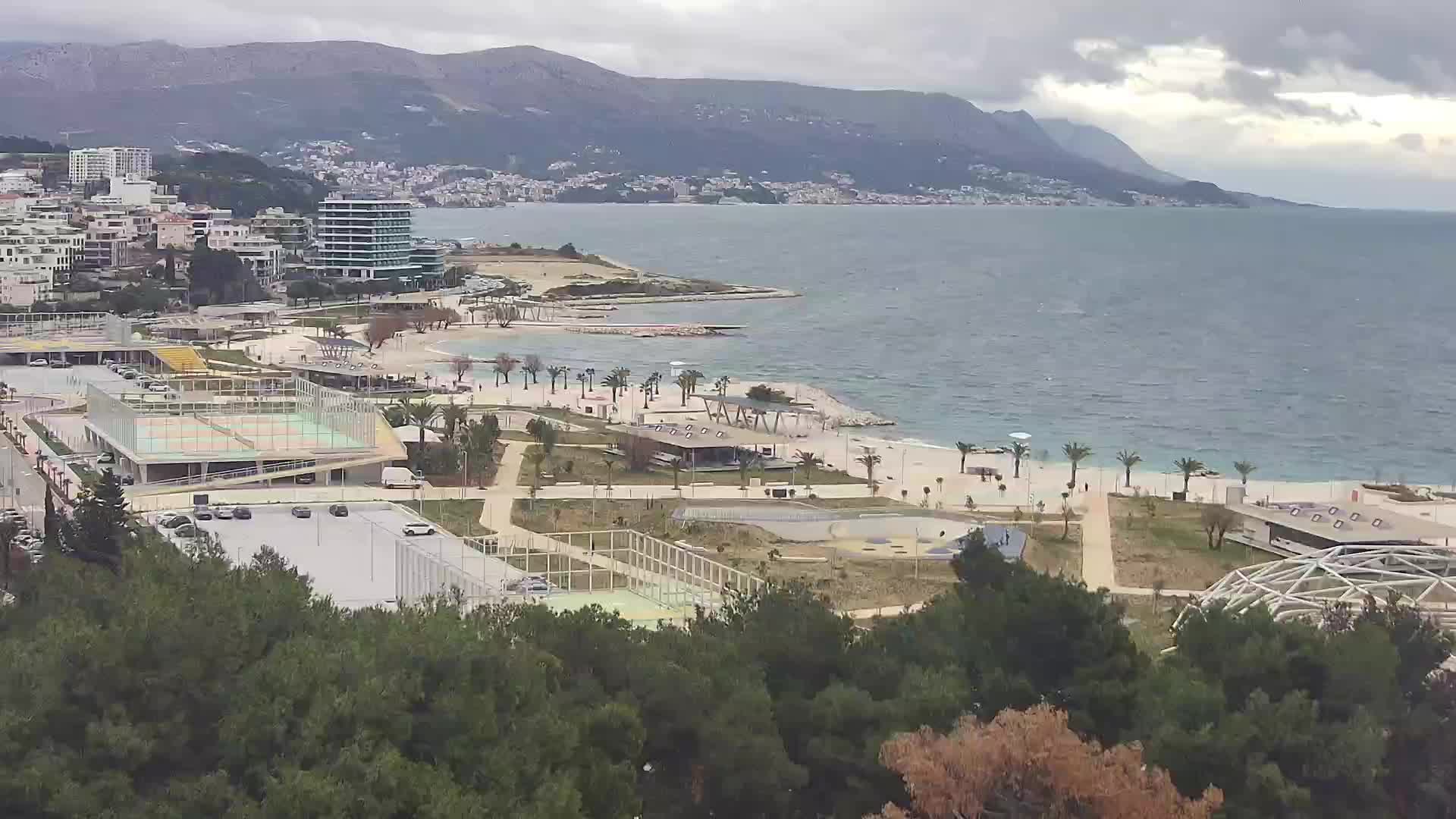 Plaža Žnjan in športni objekti – Split
