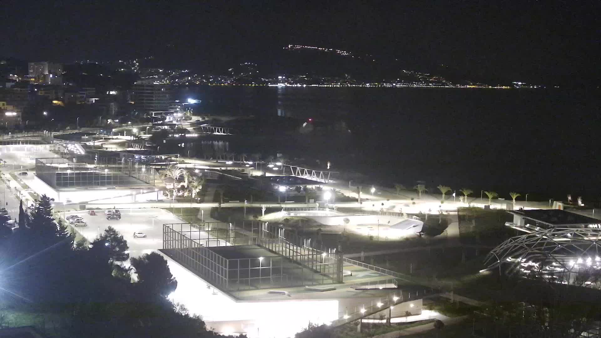 Plaža Žnjan in športni objekti – Split