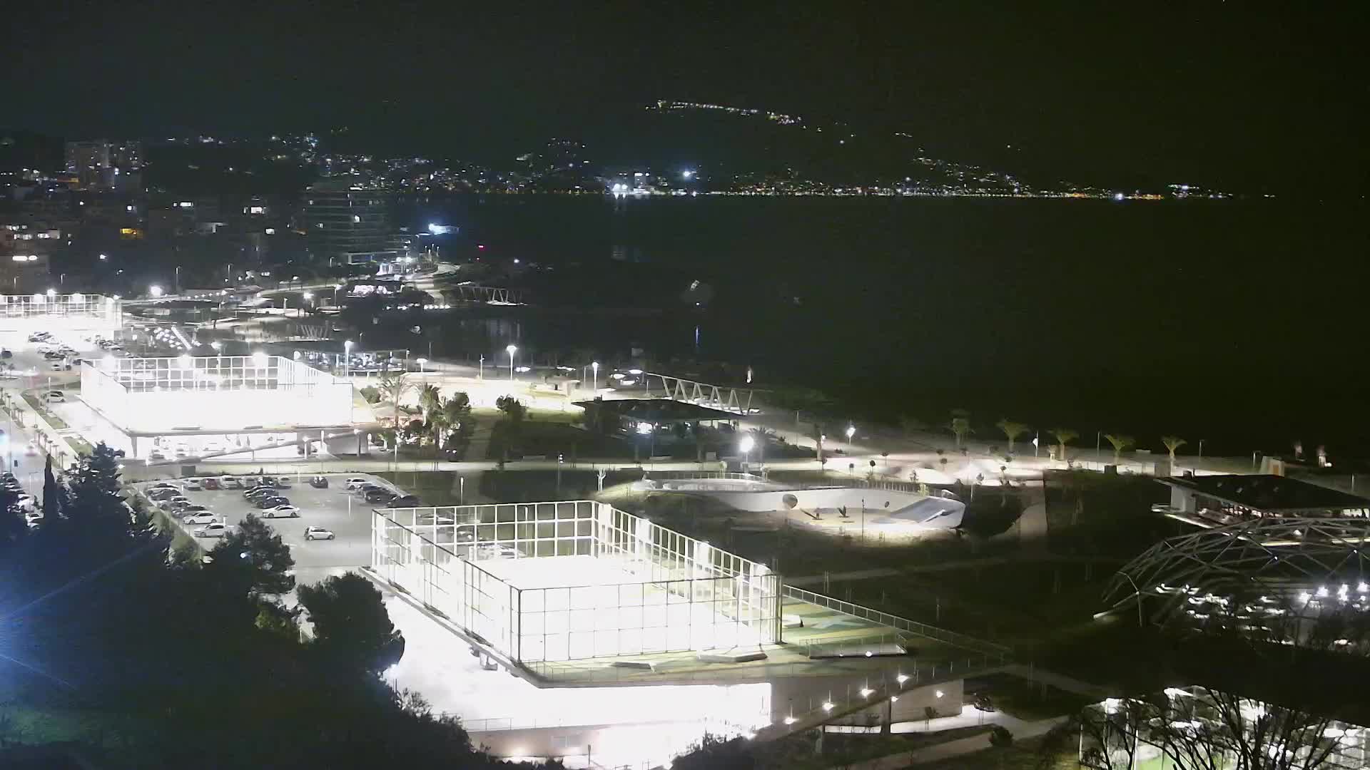 Playa Žnjan e instalaciones deportivas – Split