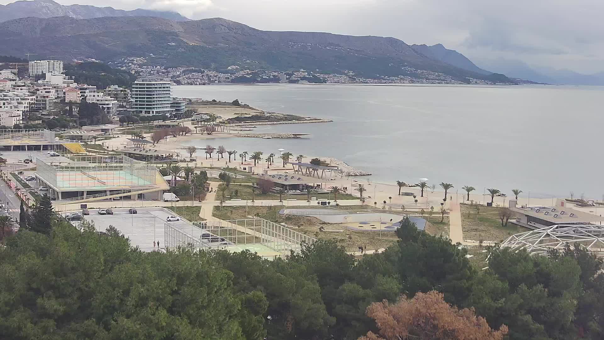 Plage Žnjan et installations sportives – Split
