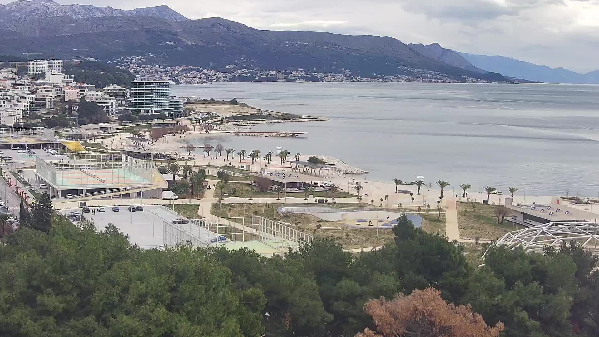 Plaža Žnjan in športni objekti – Split