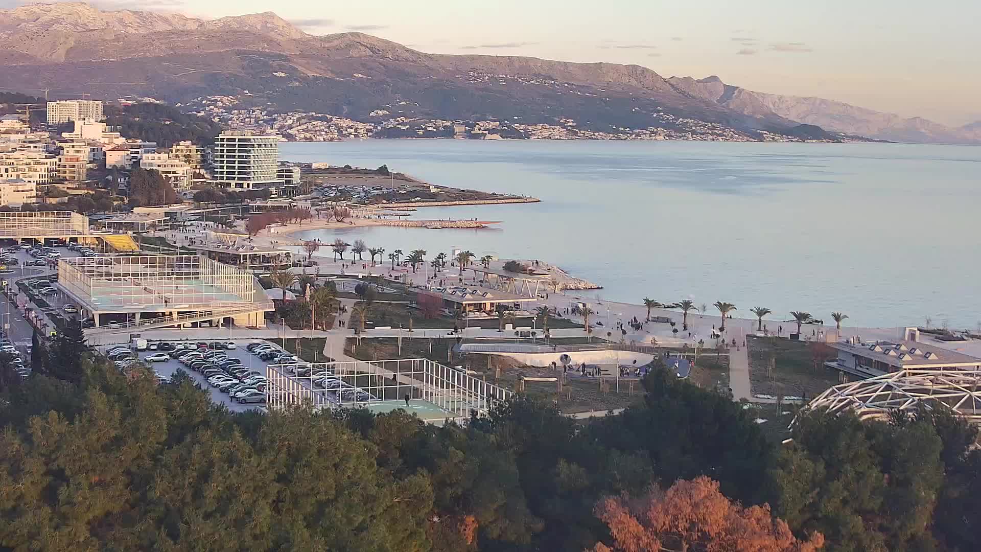 Plaža Žnjan in športni objekti – Split