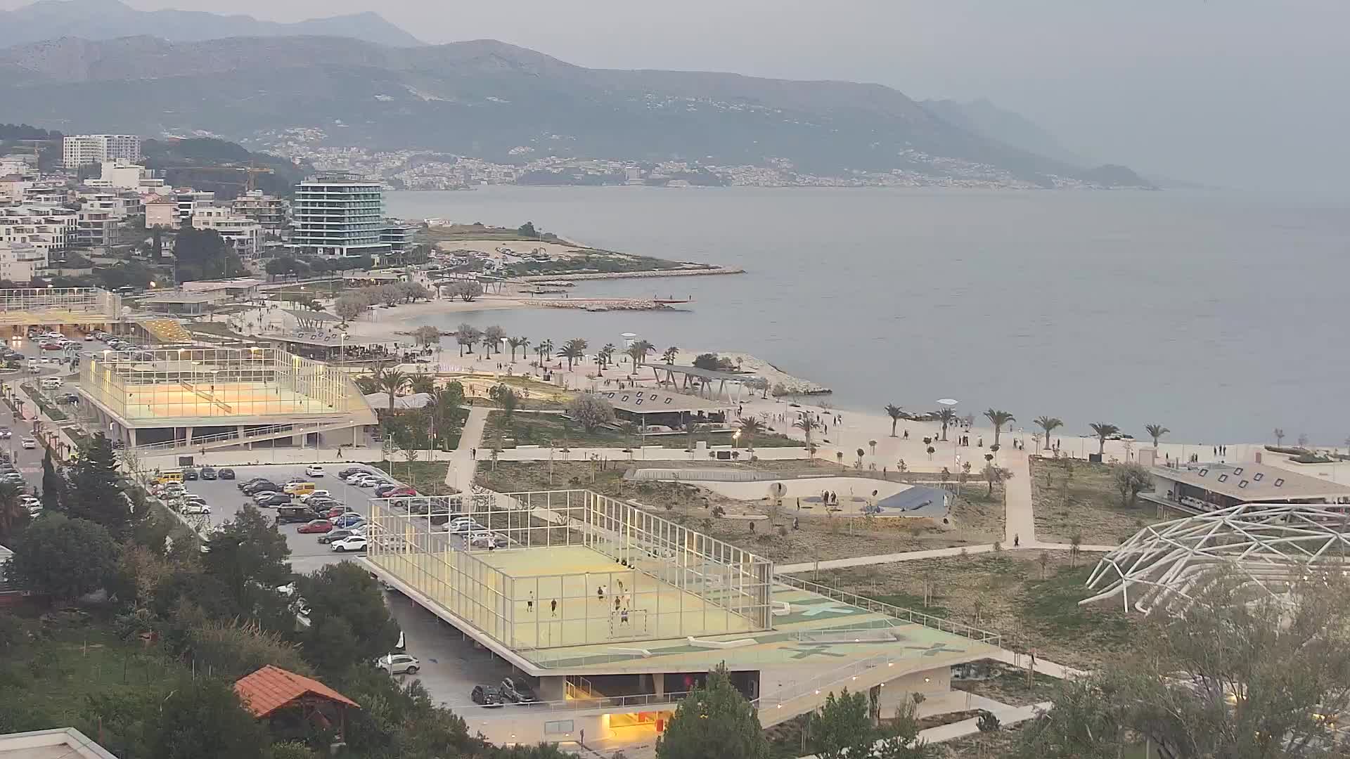 Plaža Žnjan in športni objekti – Split