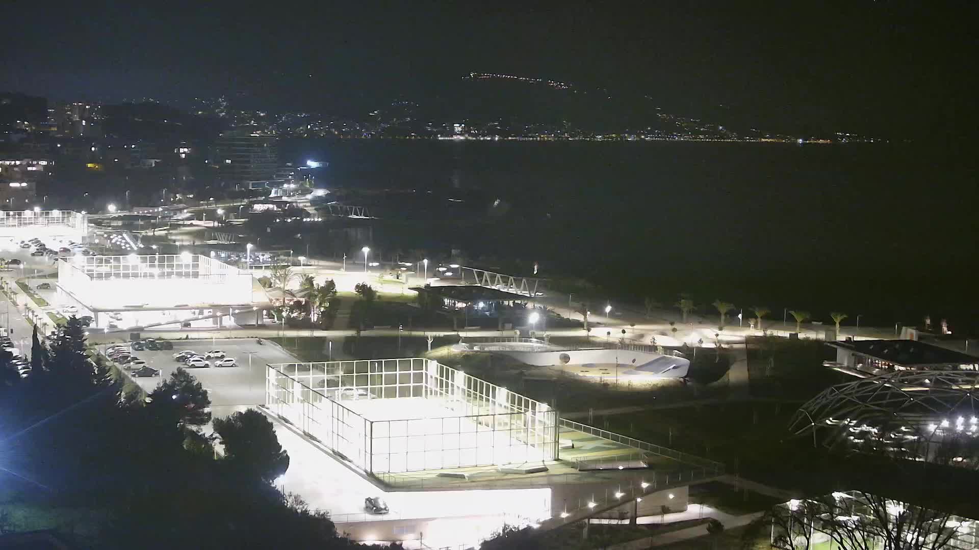 Plage Žnjan et installations sportives – Split