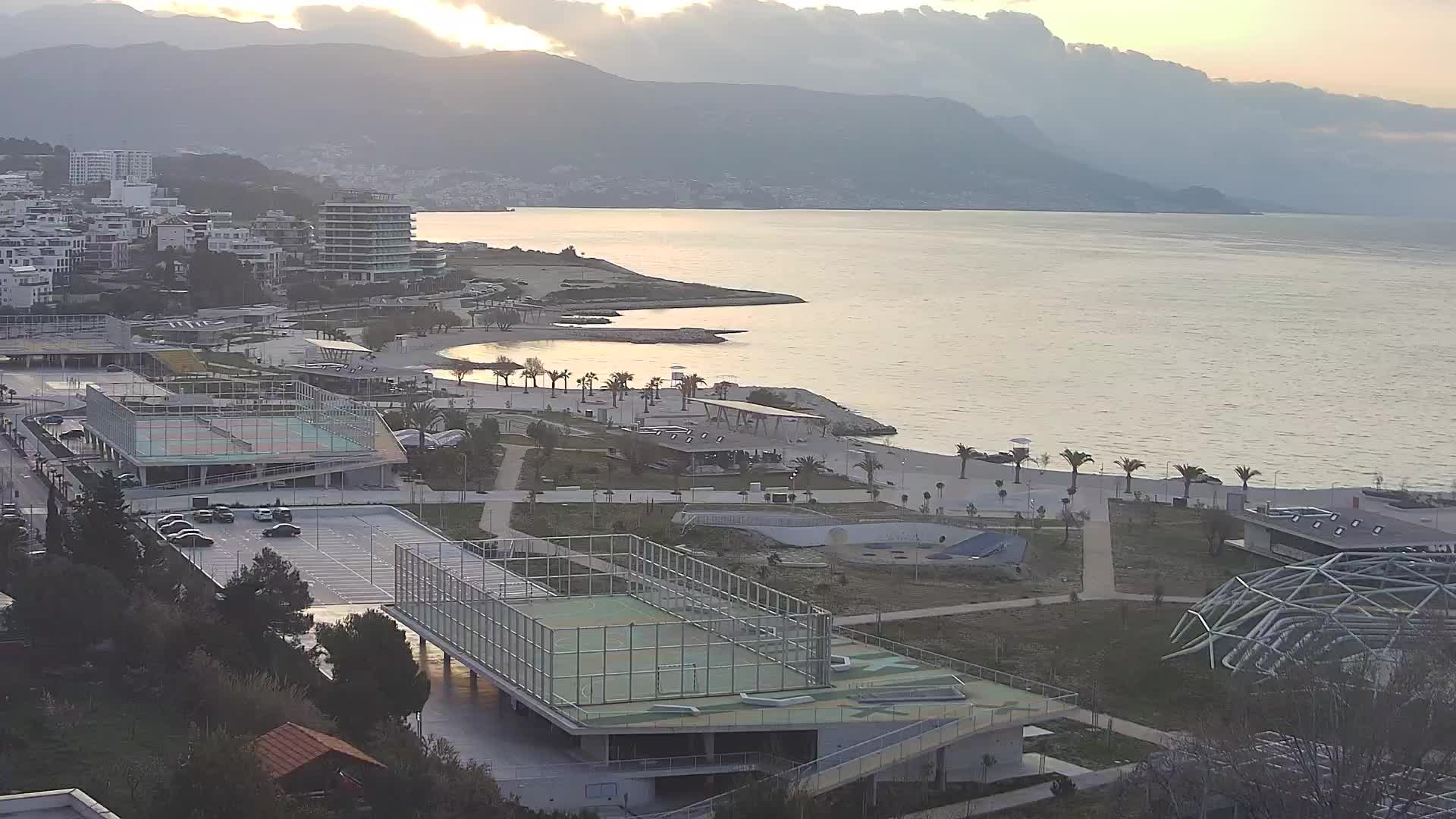 Plaža Žnjan in športni objekti – Split