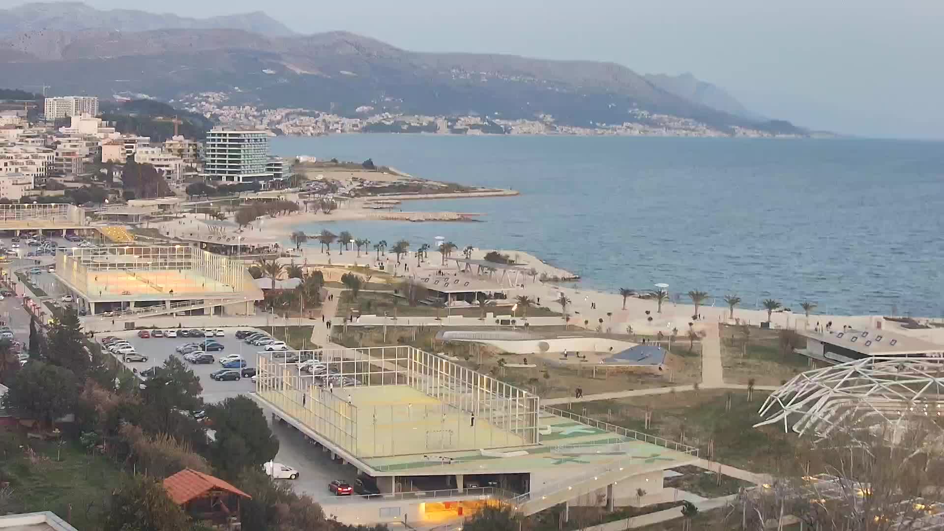 Playa Žnjan e instalaciones deportivas – Split