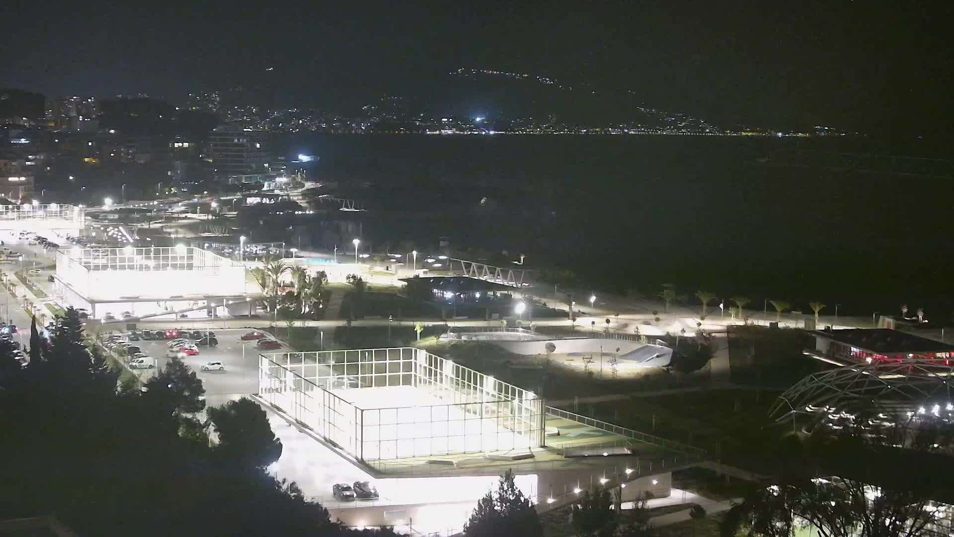 Plaža Žnjan in športni objekti – Split