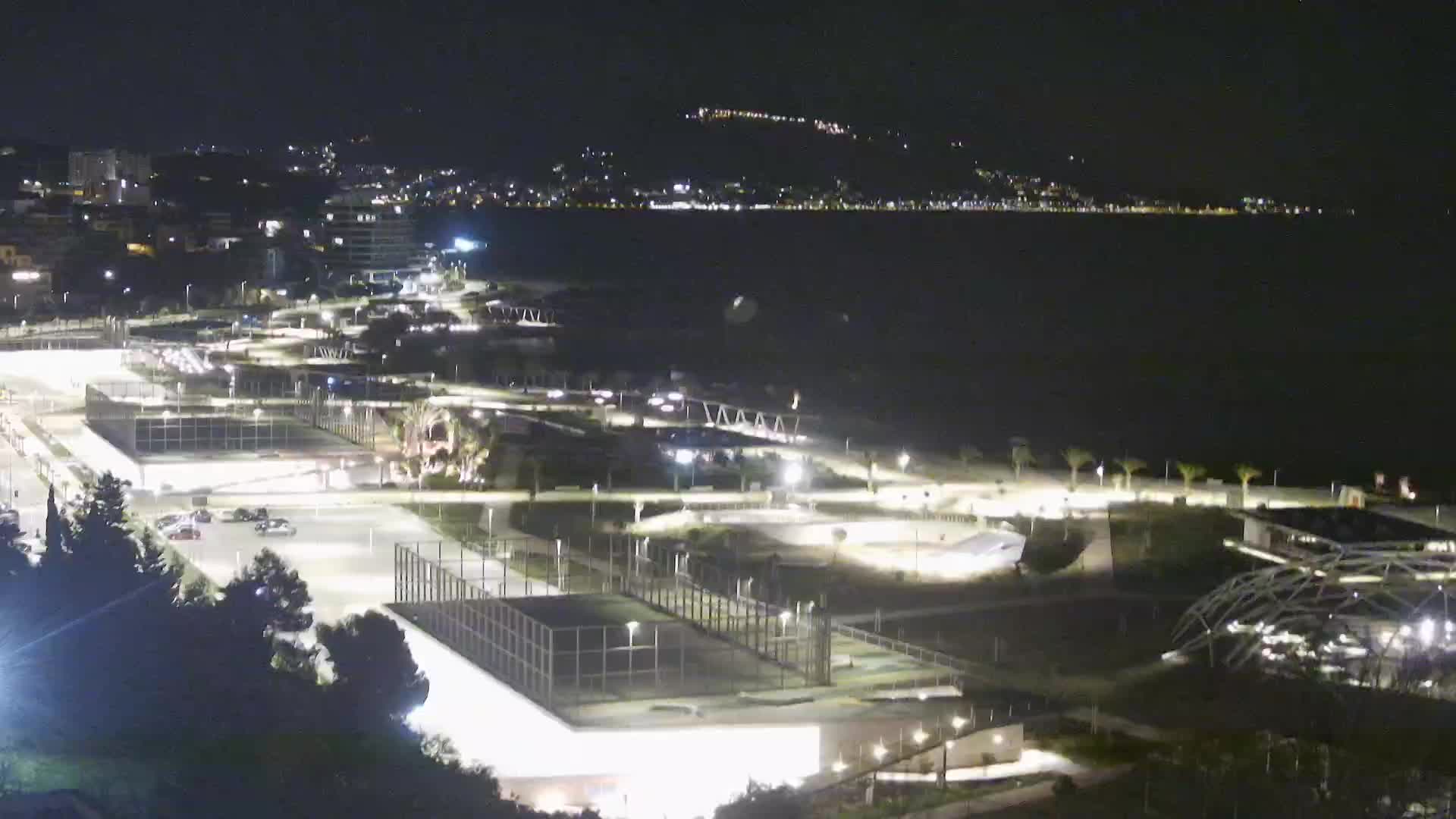 Plaža Žnjan in športni objekti – Split