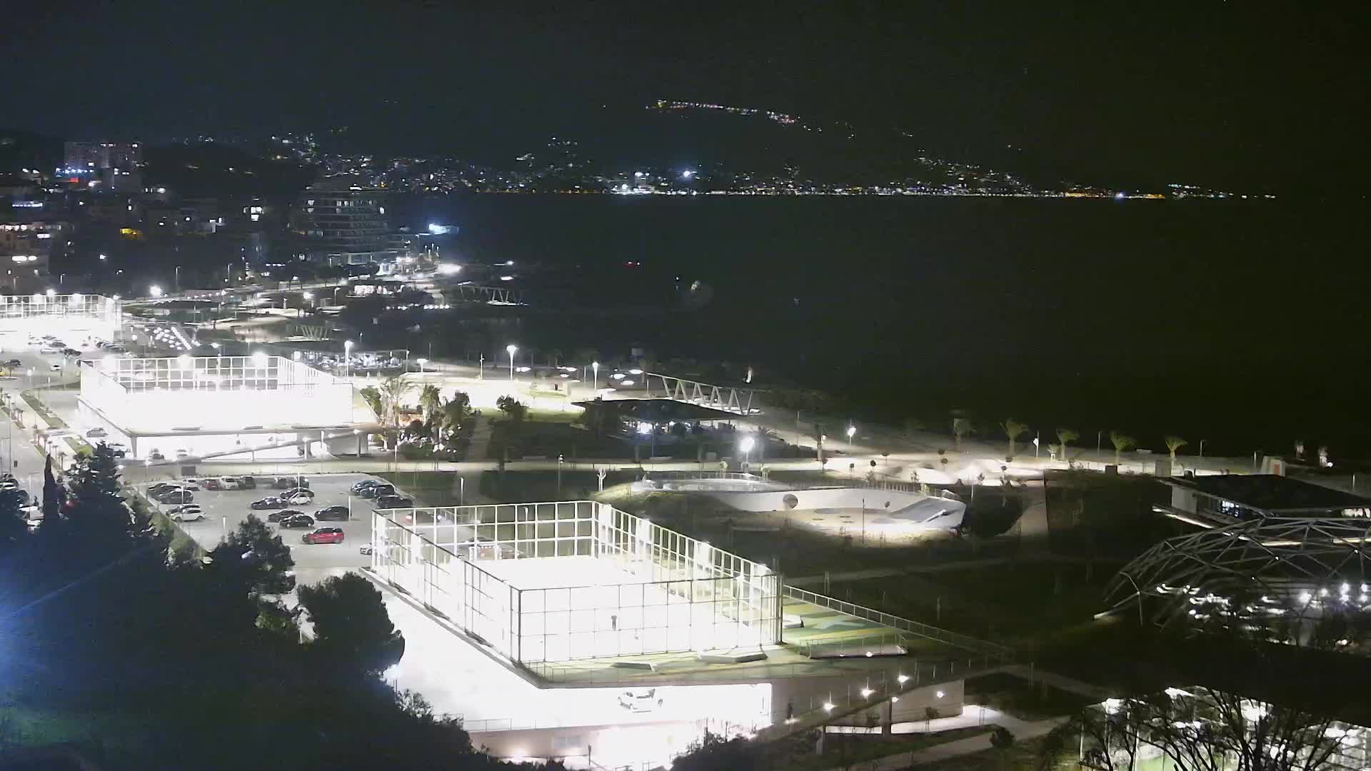 Playa Žnjan e instalaciones deportivas – Split