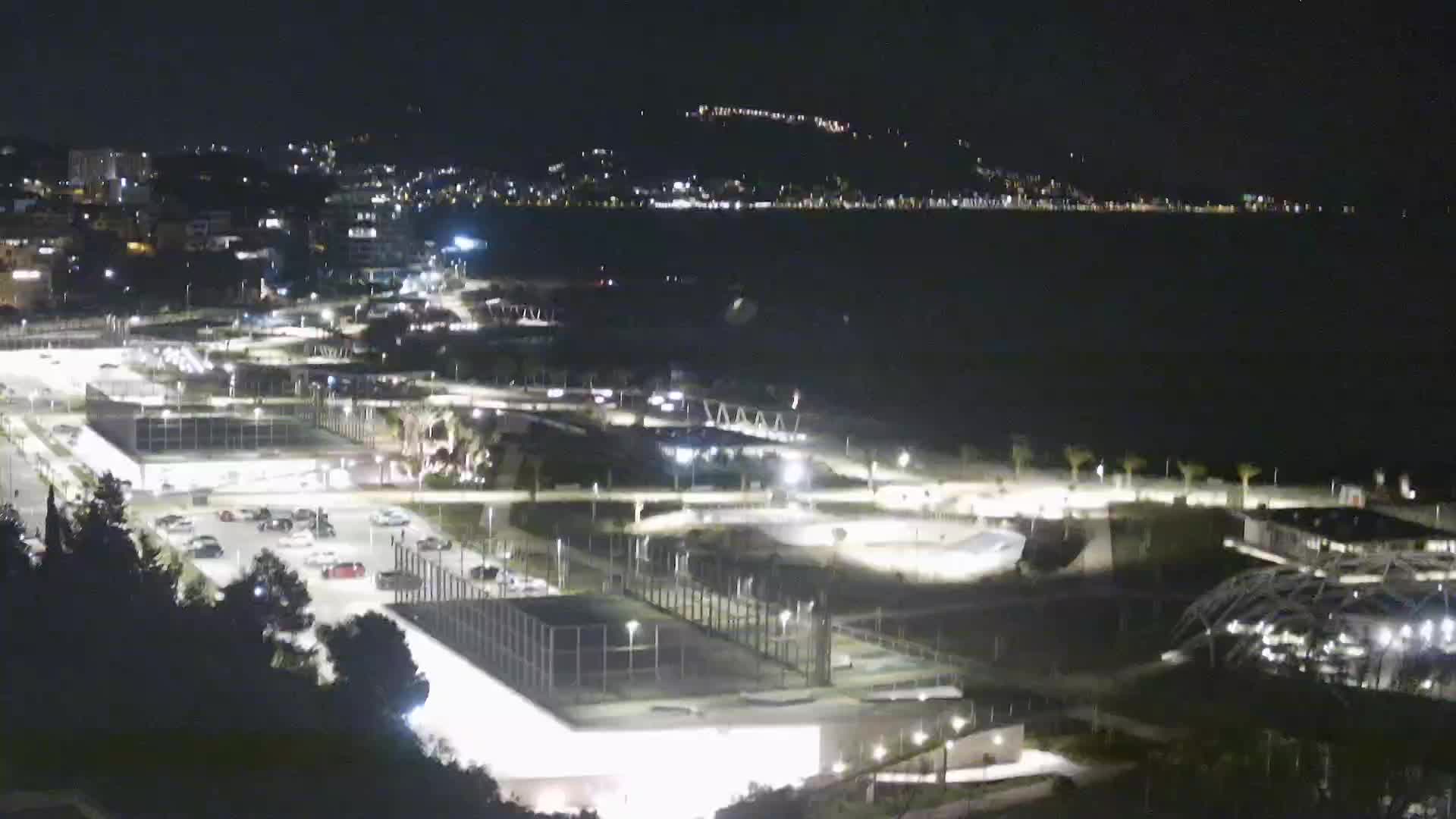 Plaža Žnjan in športni objekti – Split