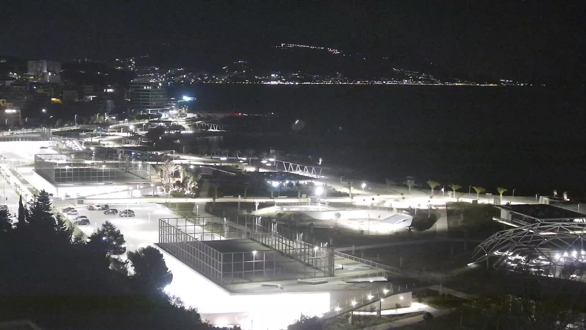 Plaža Žnjan in športni objekti – Split