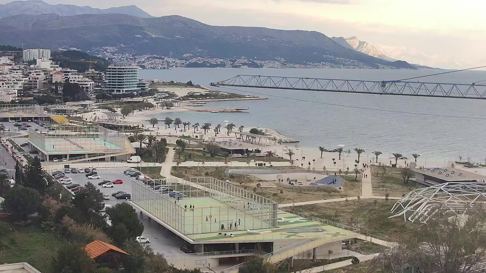 Playa Žnjan e instalaciones deportivas – Split