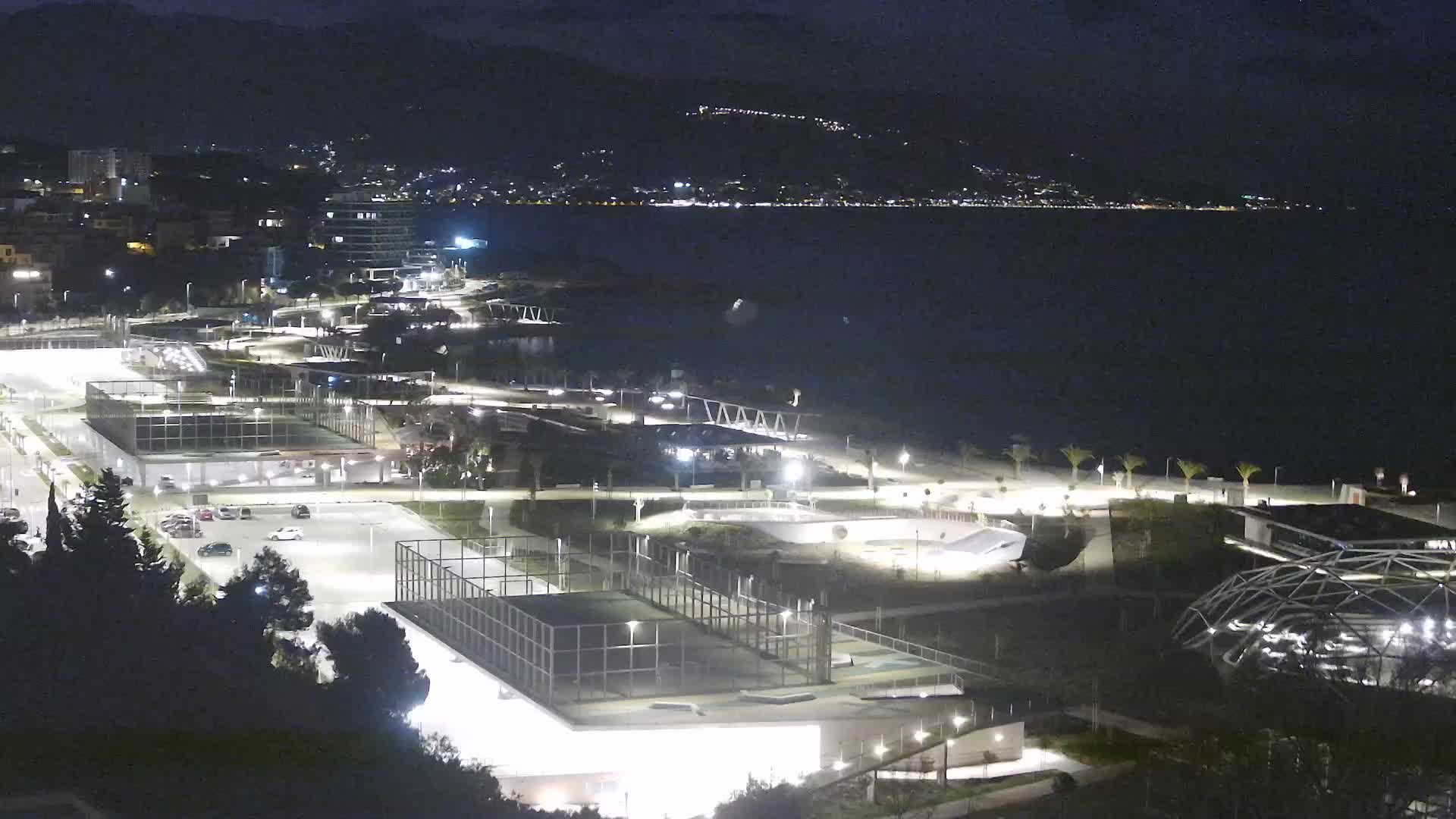 Plaža Žnjan in športni objekti – Split