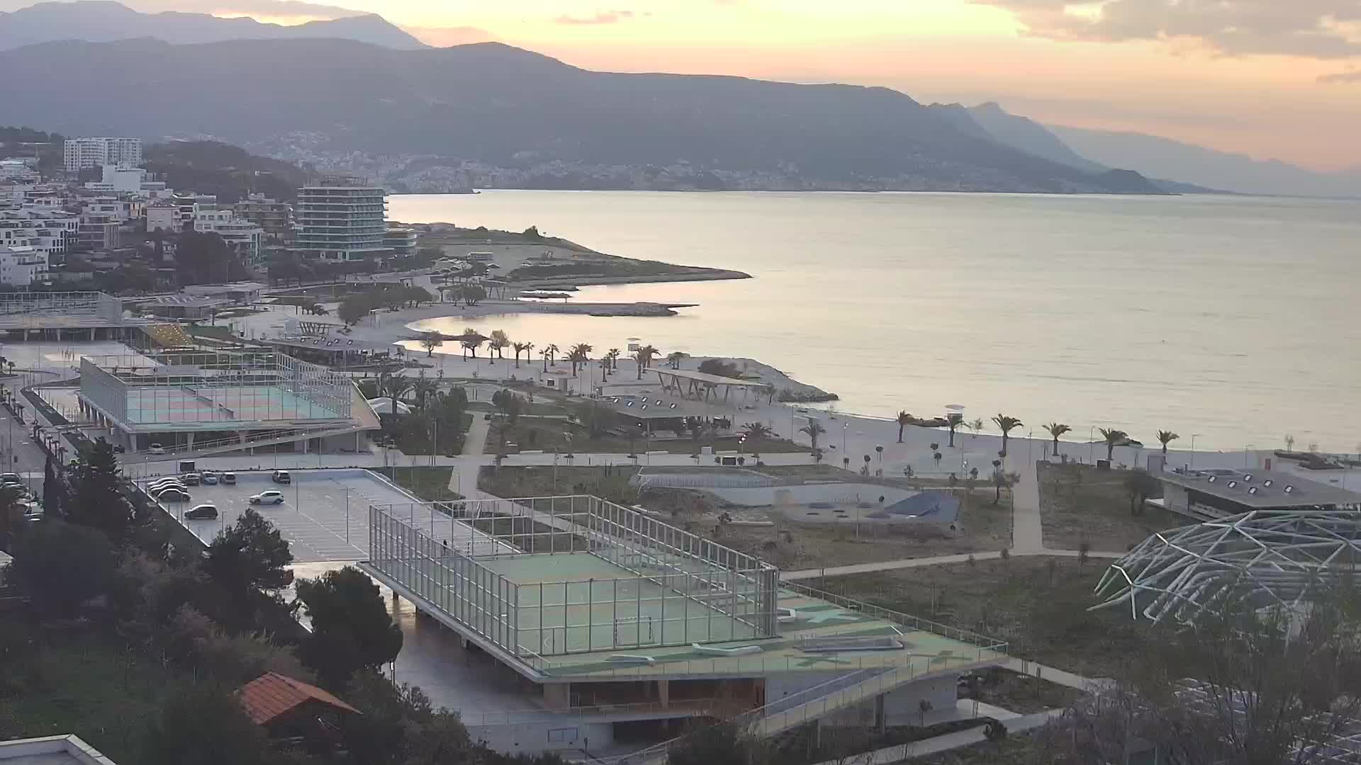 Plaža Žnjan in športni objekti – Split