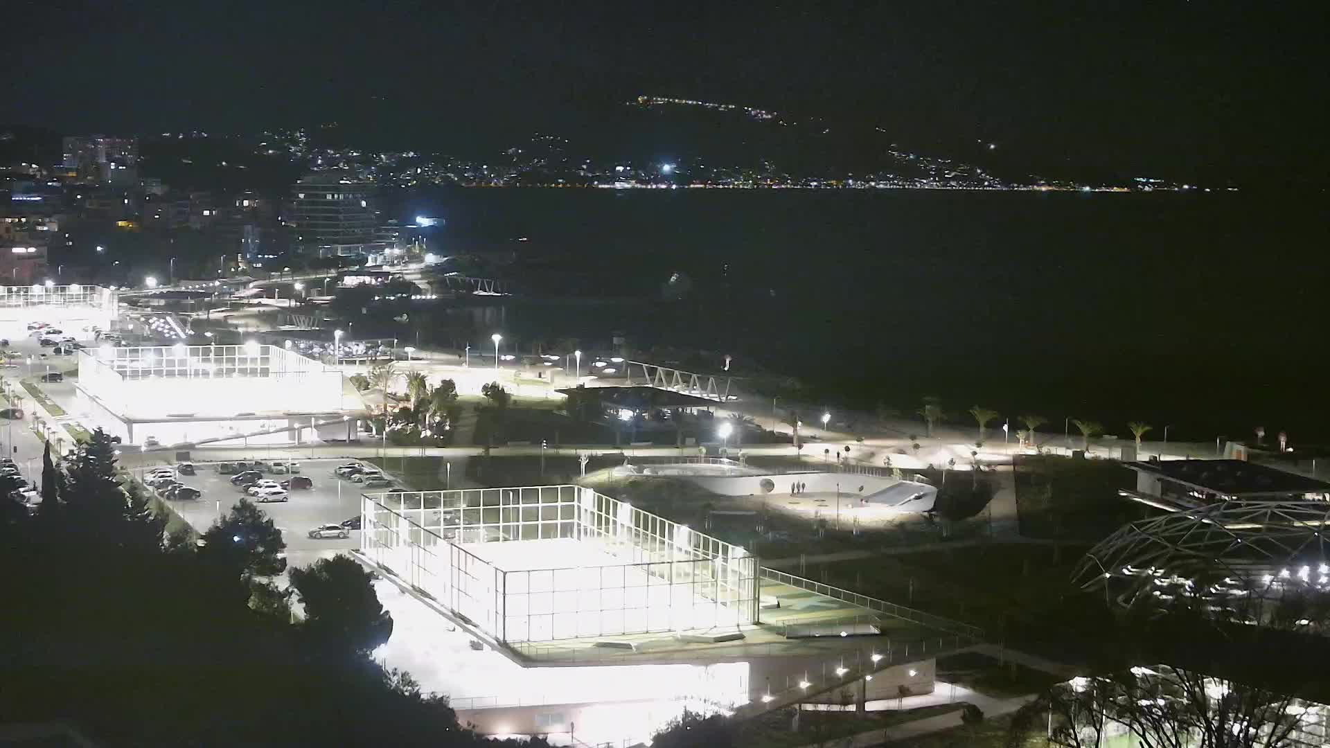 Plaža Žnjan in športni objekti – Split