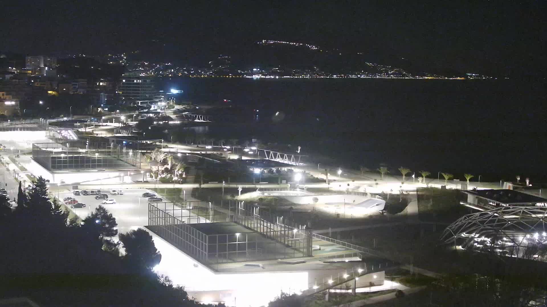 Plage Žnjan et installations sportives – Split