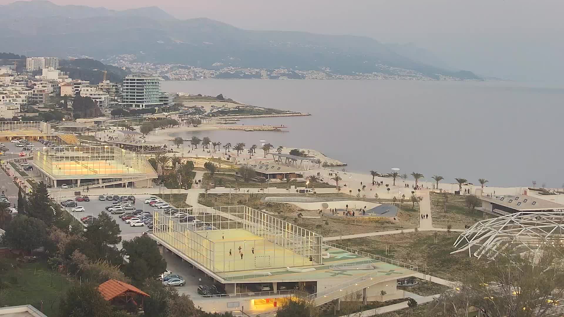 Plaža Žnjan in športni objekti – Split