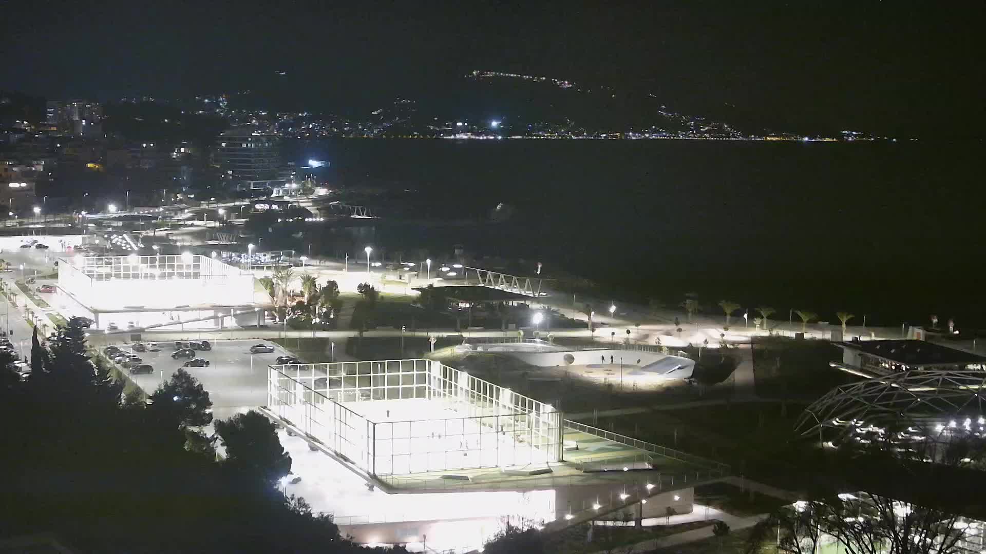 Plaža Žnjan in športni objekti – Split