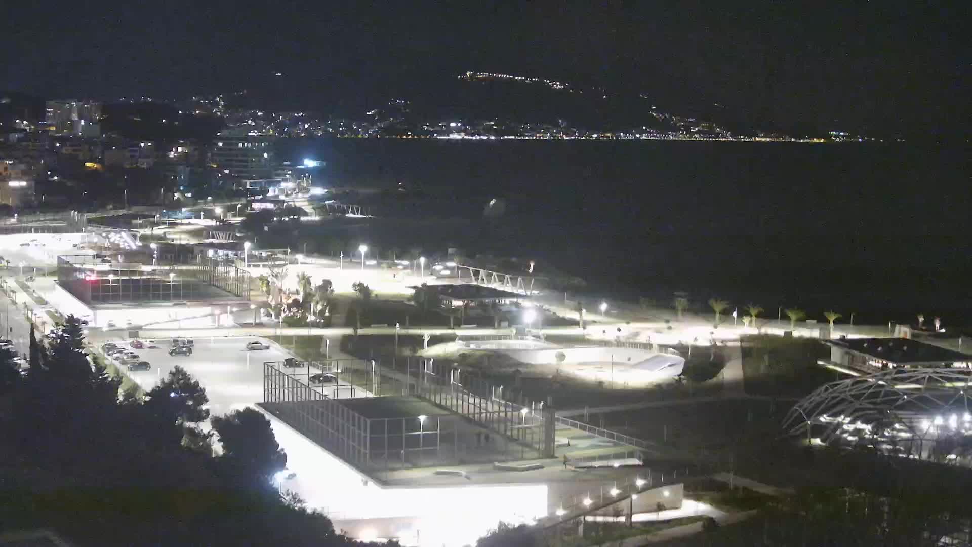 Plaža Žnjan in športni objekti – Split