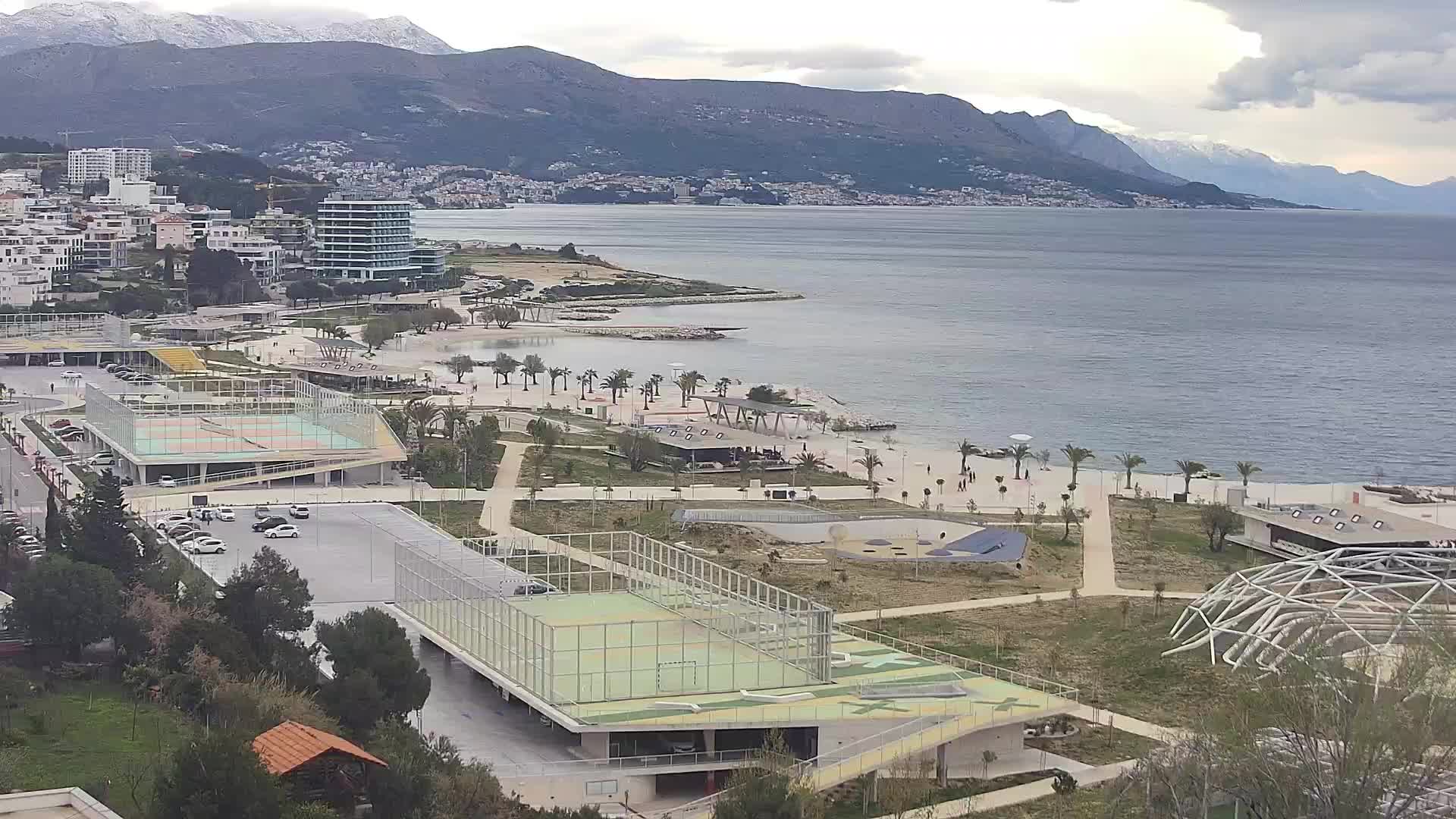 Plaža Žnjan in športni objekti – Split