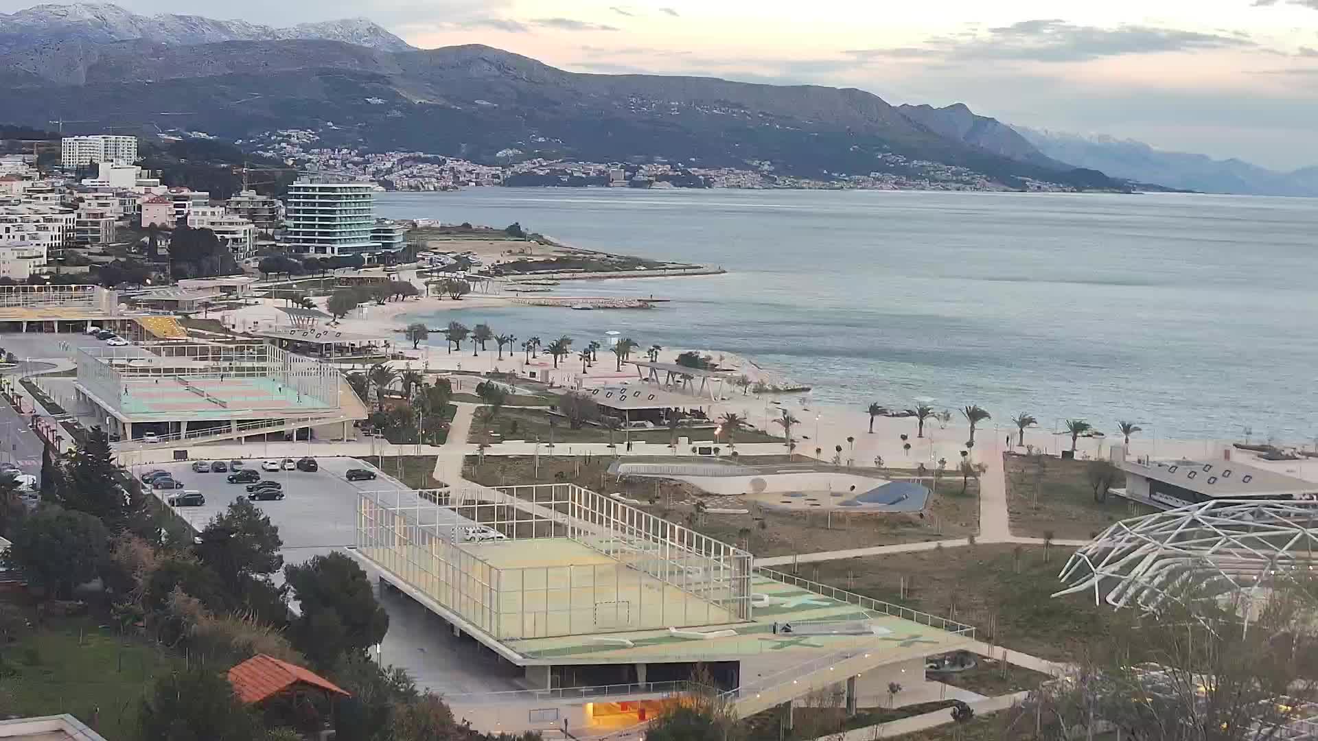 Plaža Žnjan in športni objekti – Split
