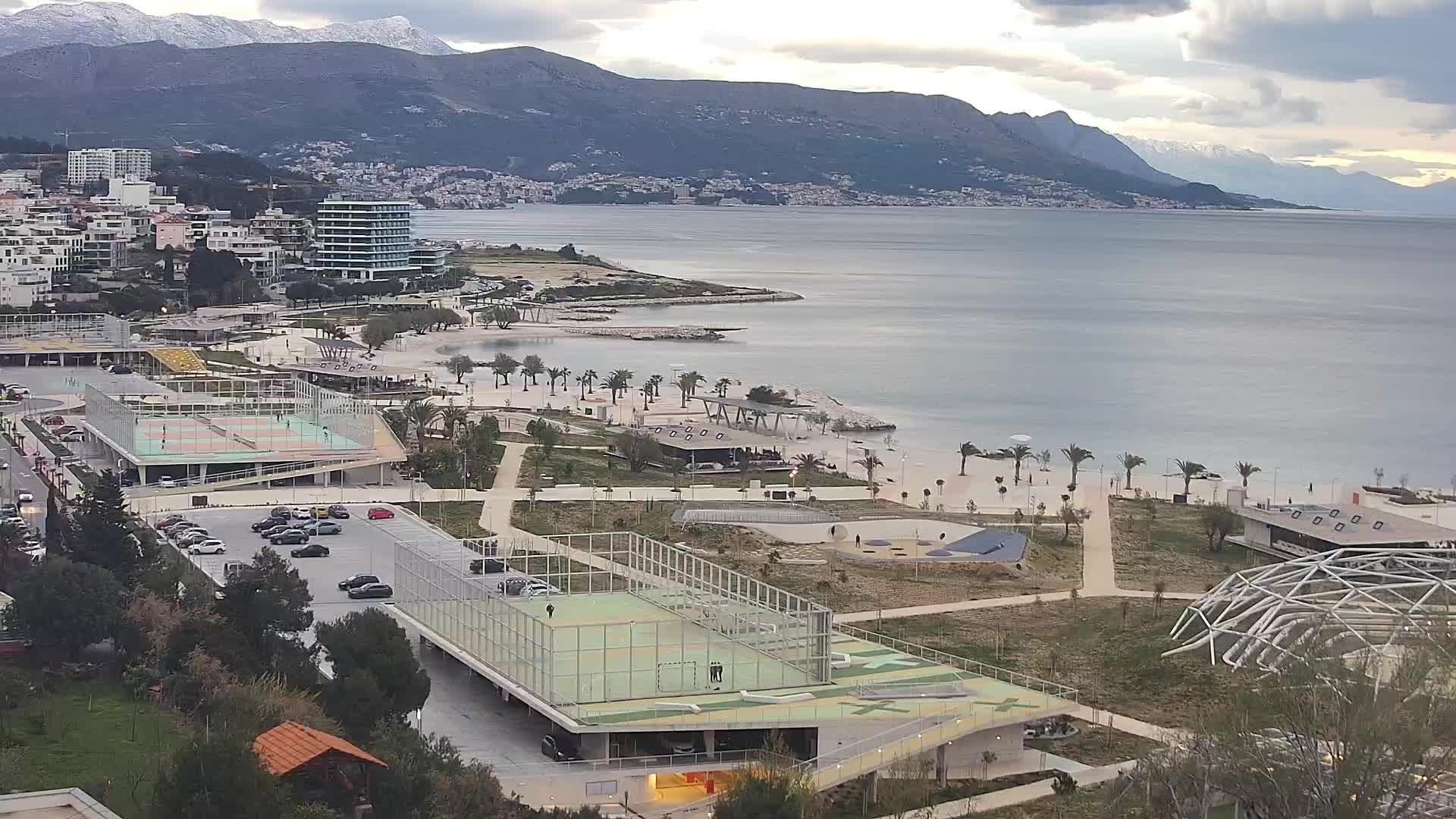 Plage Žnjan et installations sportives – Split