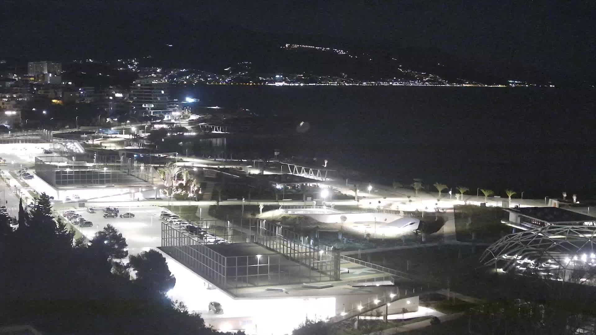 Playa Žnjan e instalaciones deportivas – Split