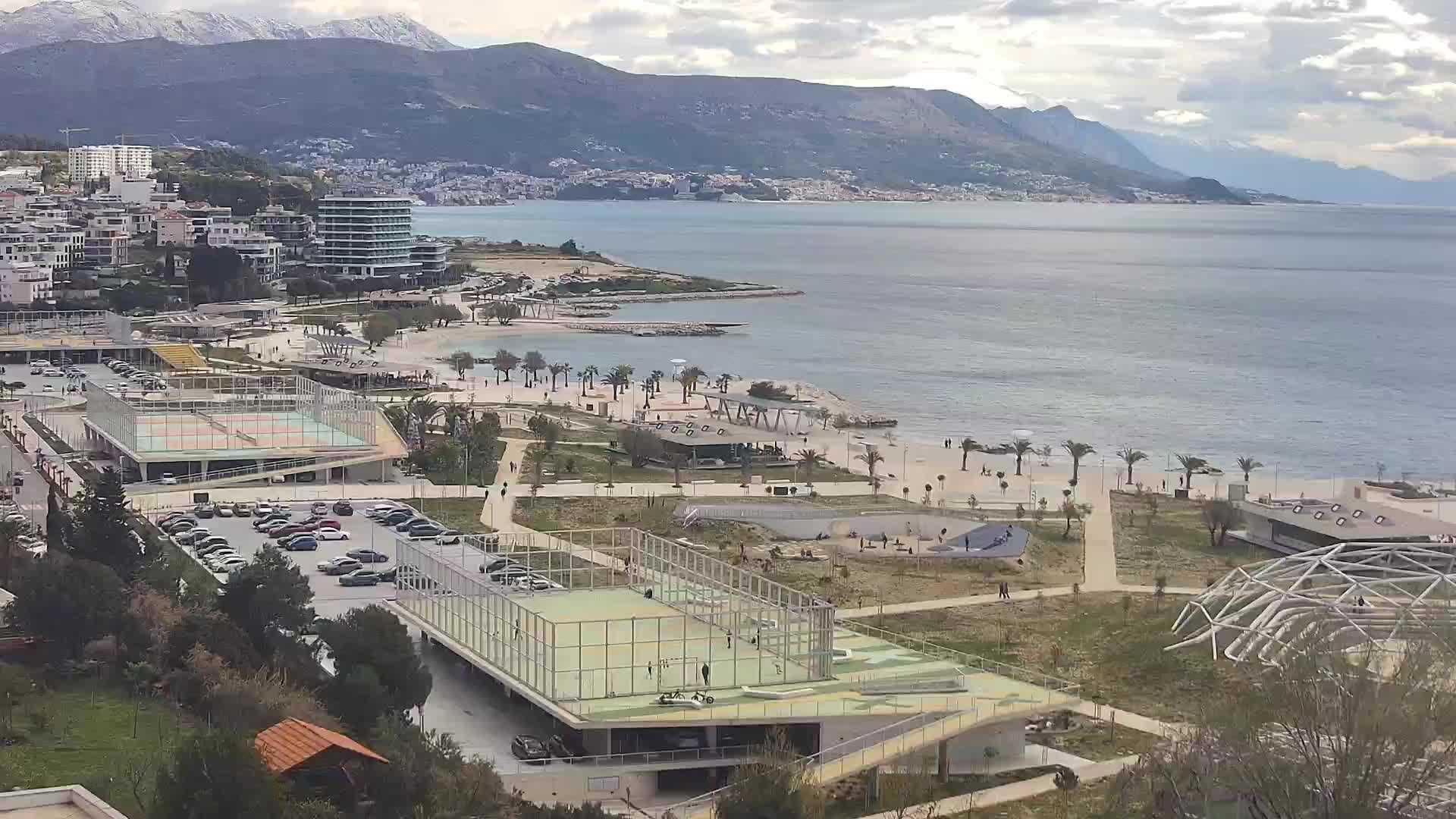Playa Žnjan e instalaciones deportivas – Split