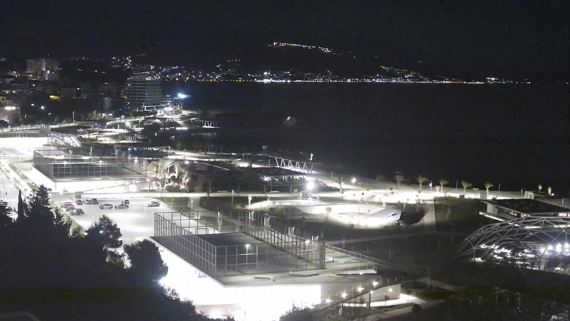 Plaža Žnjan in športni objekti – Split