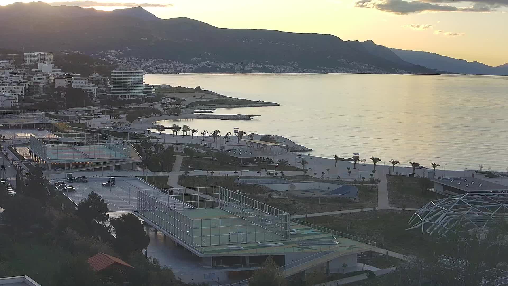 Plaža Žnjan in športni objekti – Split