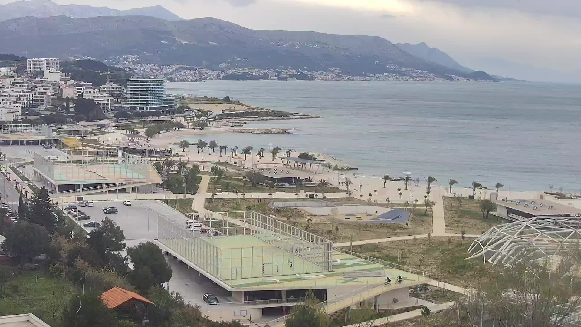 Plage Žnjan et installations sportives – Split