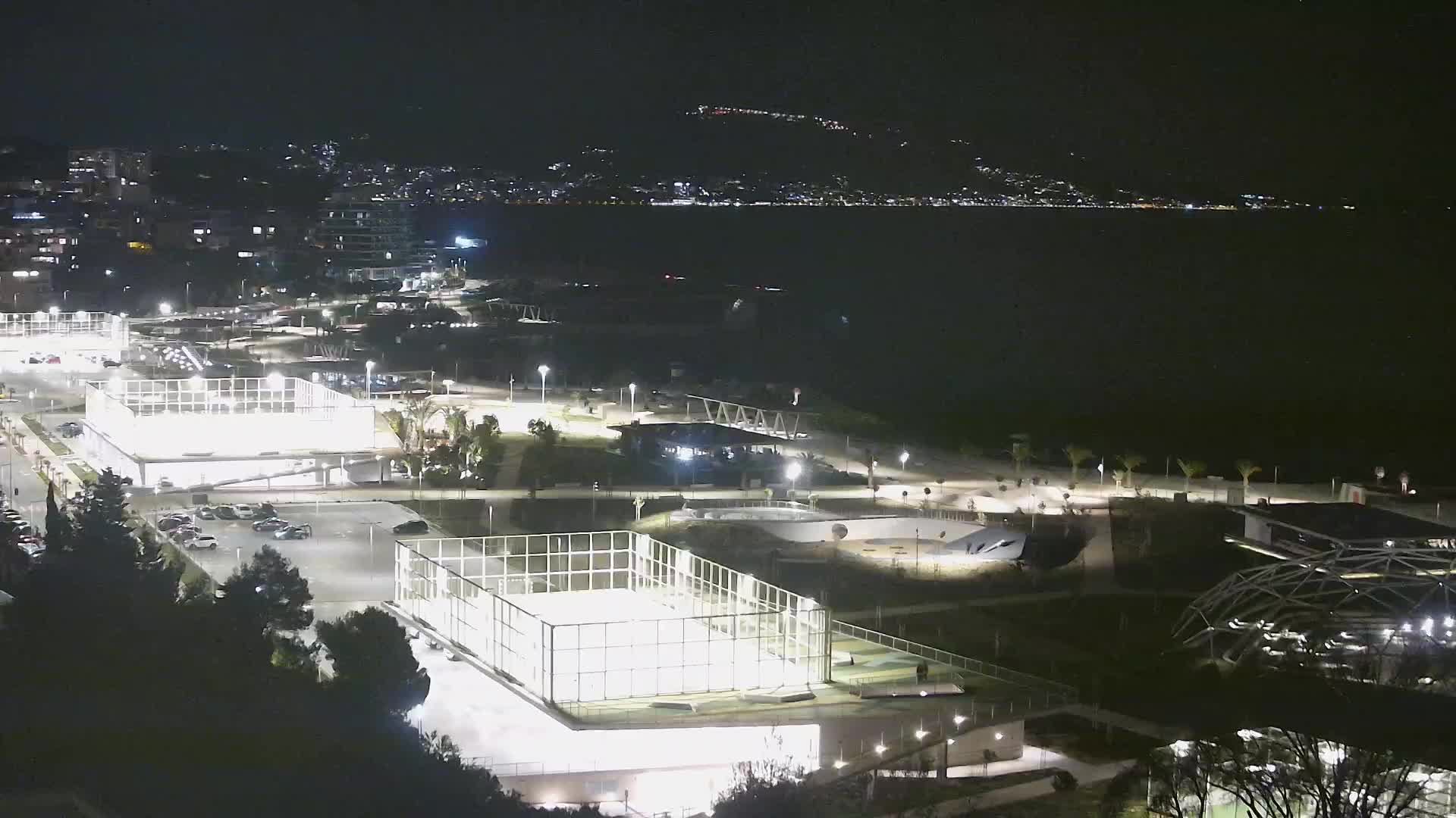 Playa Žnjan e instalaciones deportivas – Split