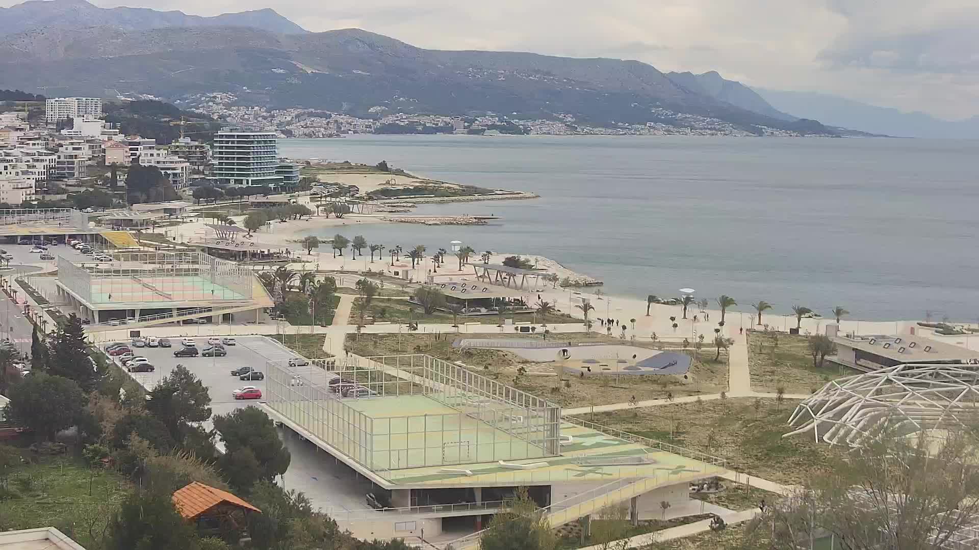 Plaža Žnjan in športni objekti – Split
